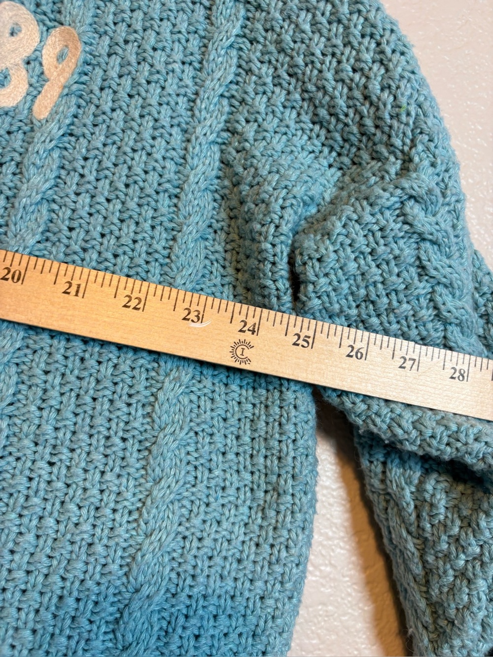 Taylor Swift 1989 Cardigan Blue Seagulls Knit Cozy XL 2XL - Picture 11 of 12